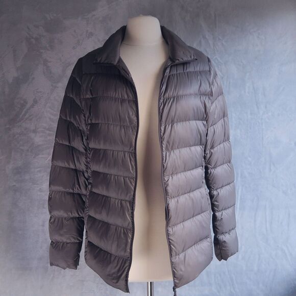 UNIQLO Ultra Light Down Jacket Size XL Down Winter Warm Neutral Quilted Packable - Picture 1 of 12